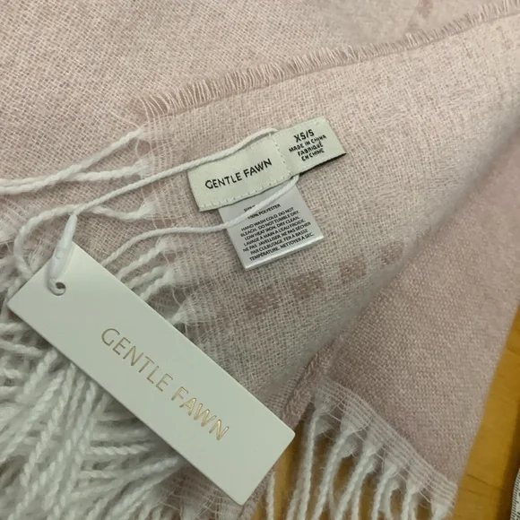 Gentle Fawn Hermosa kimono cover up cozy shawl shrug blush and pink NWT - Picture 8 of 13